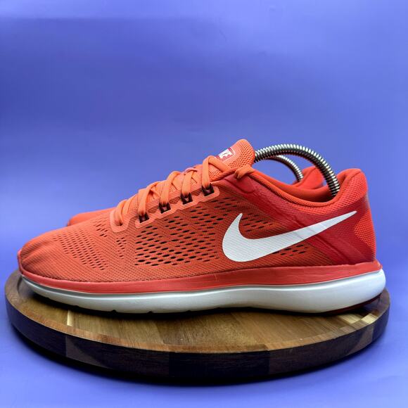 Nike Shoes - WOMENS NIKE FLEX RUN 2016 SIZE 10 ORANGE CORAL